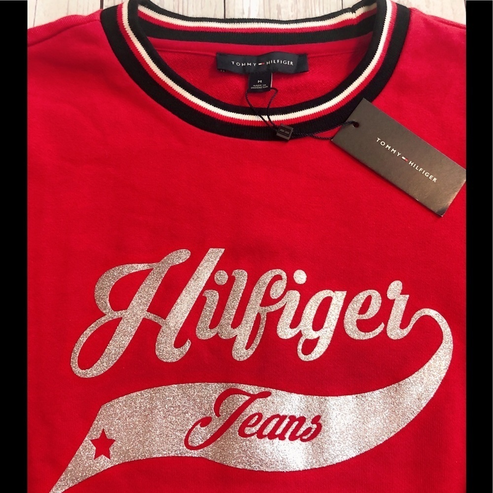 Tommy Hilfiger Red Logo Sweatshirt - Picture 5 of 6